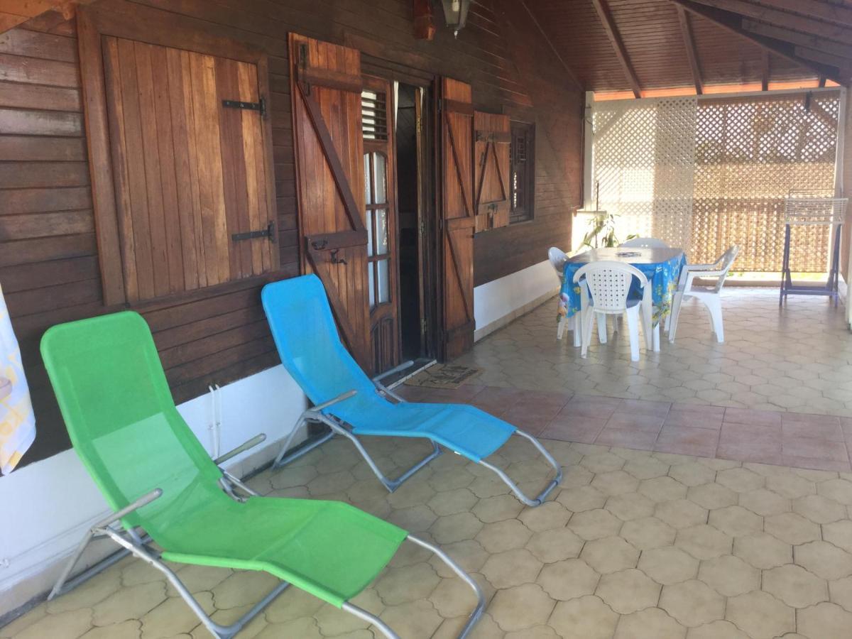 Chez Ninette Pres Des Sources Chaudes Villa Bouillante Buitenkant foto